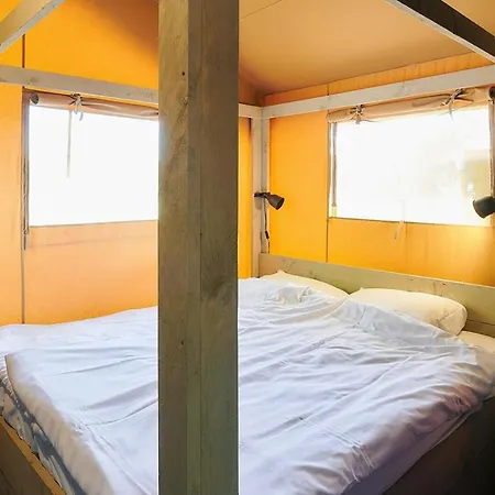 Glamping Renswoude Hotel Exterior photo
